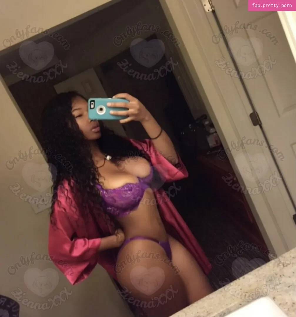 Ziennaxxx - Photo #26