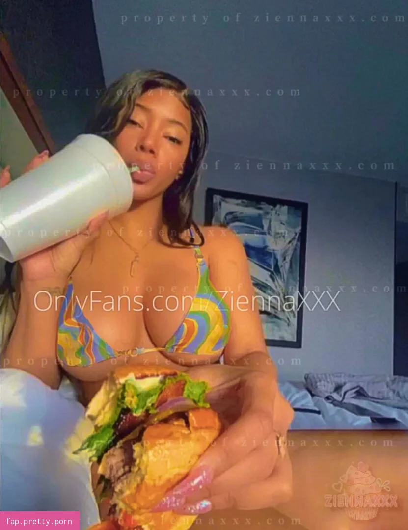 Ziennaxxx - Photo #19