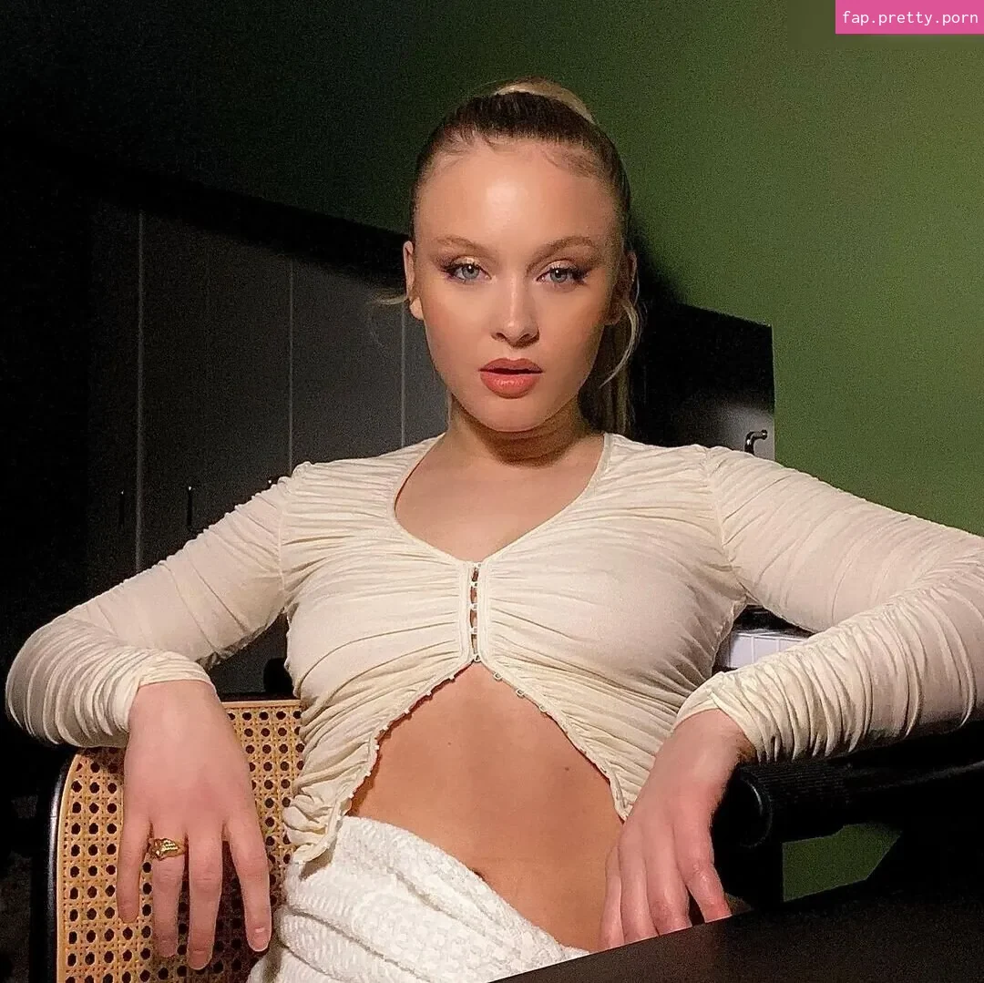 Zara Larsson - Photo #32