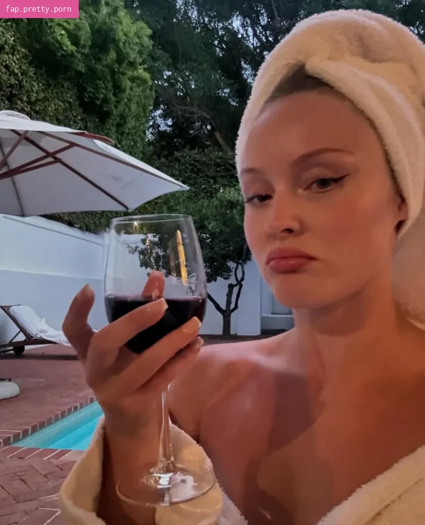 Zara Larsson - Photo #03