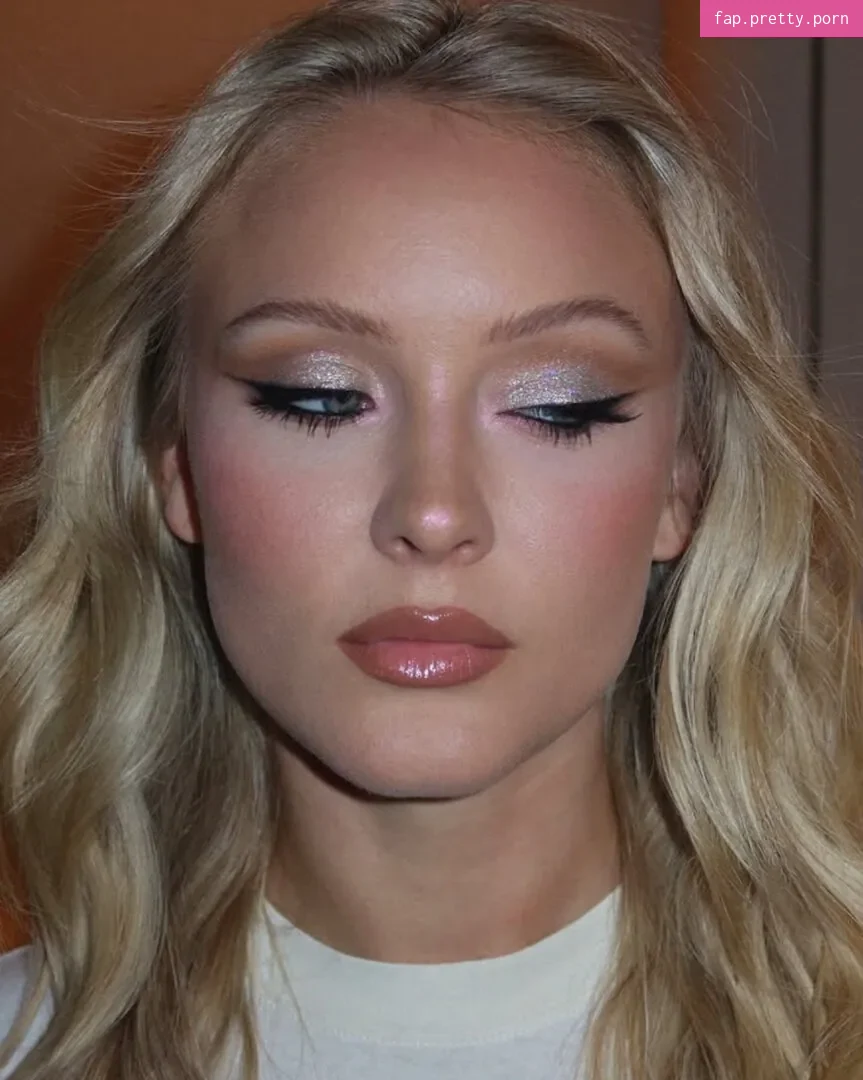 Zara Larsson - Photo #13