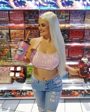 Zandra May
