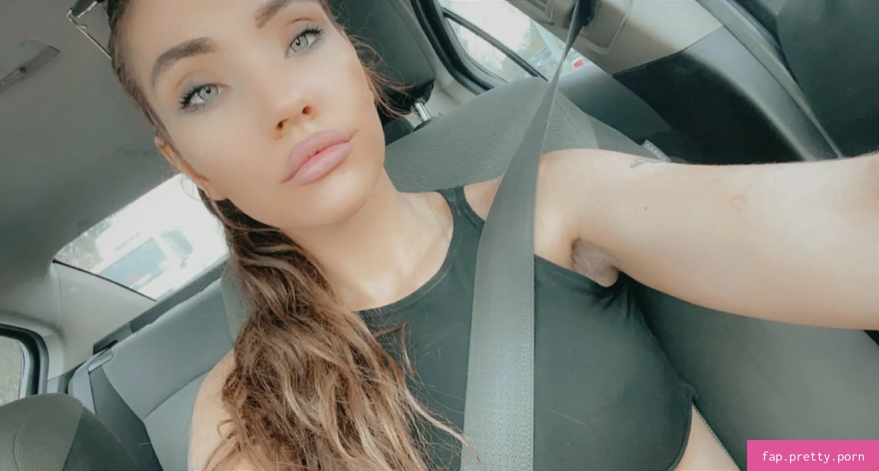 zoee12 - Photo #44