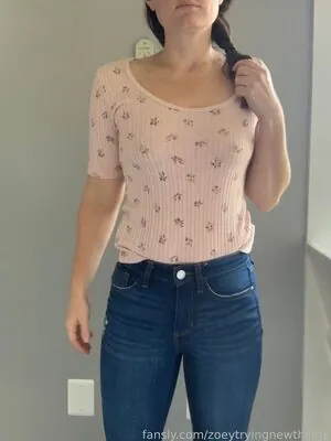 zoeytryingnewthings
