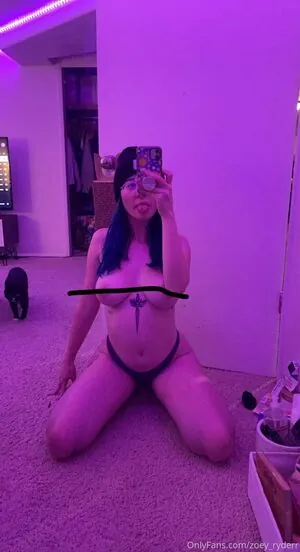 zoey_ryderr
