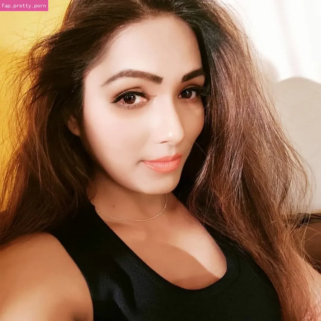 Zoya Rathore - Photo #27