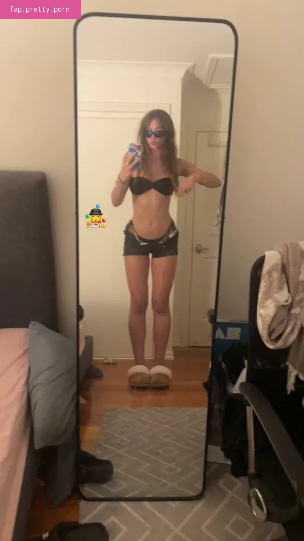 Zoe Zoesillss - Photo #14